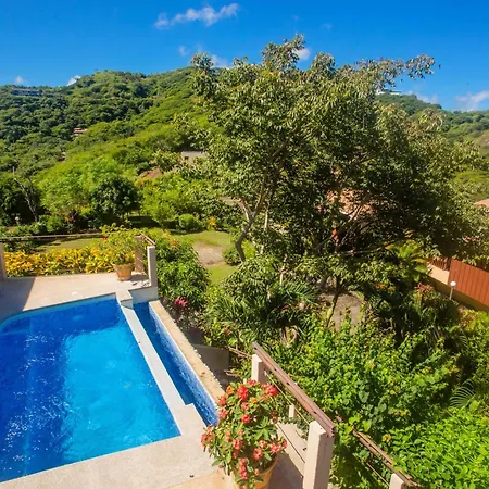 Large Family Group Retreat With Pool, Beach Access & More